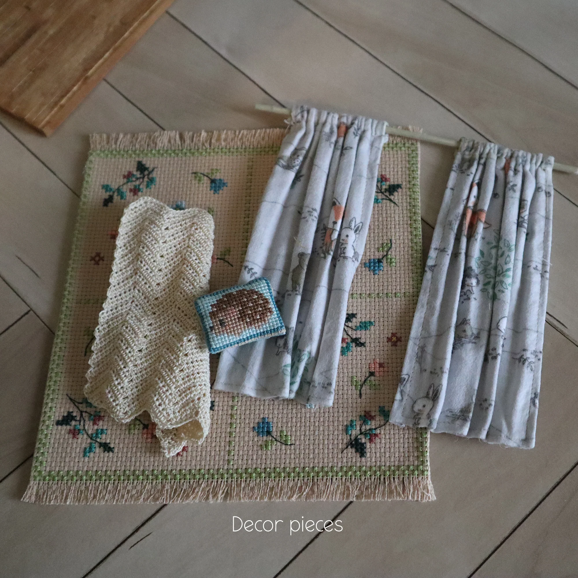 1:12 Woodland Themed Nursery Diorama with Furniture & Accessories - Image 3