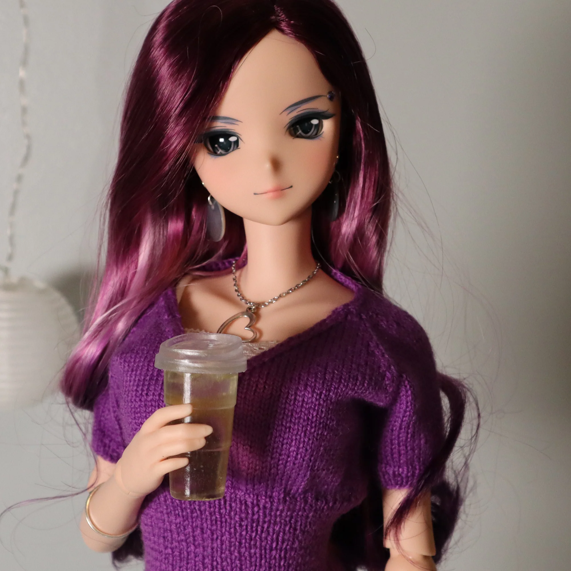 Iced Beverages w/ Straw-less Lid - 1/3 & 1/4 scale props for BJDs - To Go Cup - Image 3