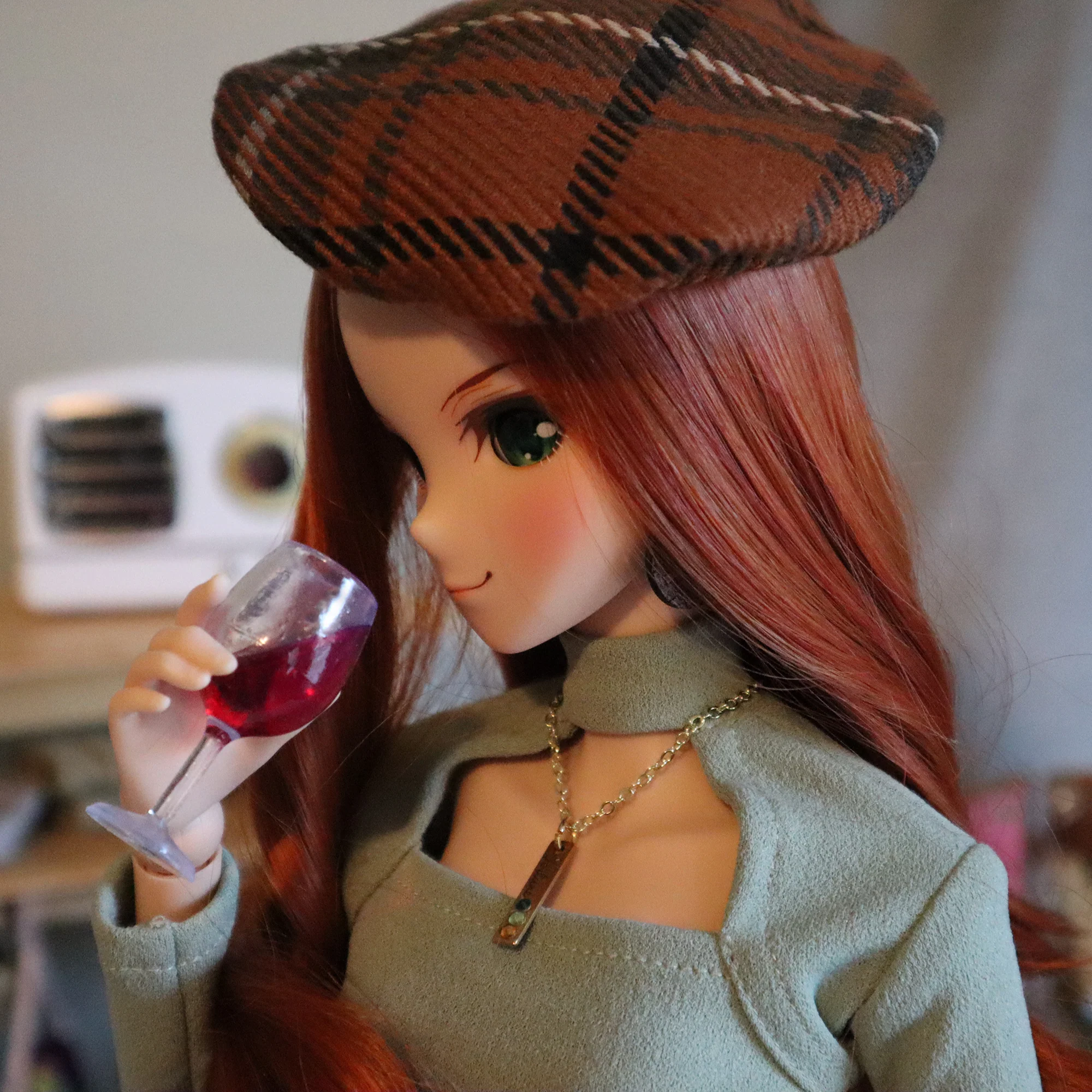 Wine & Wine Glass Set or Individual Glasses - Red/Merlot - 1/3 scaled prop set for BJD - Image 4