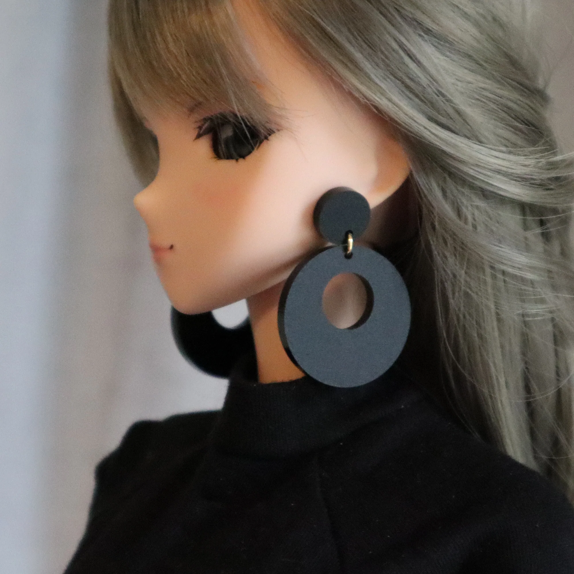 Bold Acrylic Matte Black Round Disc No-Hole earrings