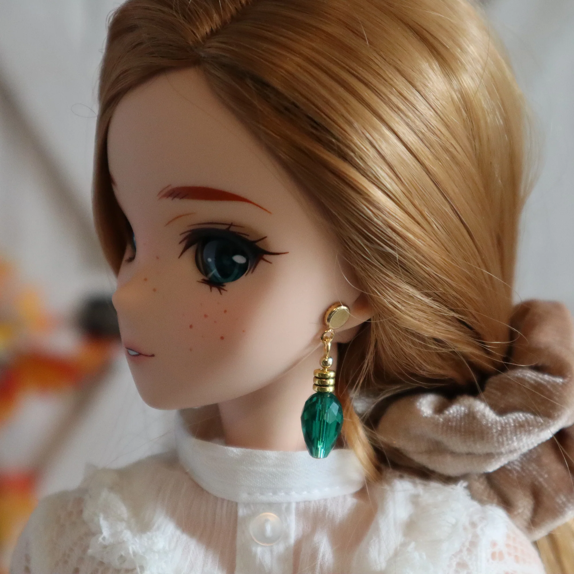 Holiday Lights (4 Color Choices) No-Hole Earrings for BJD - Image 4