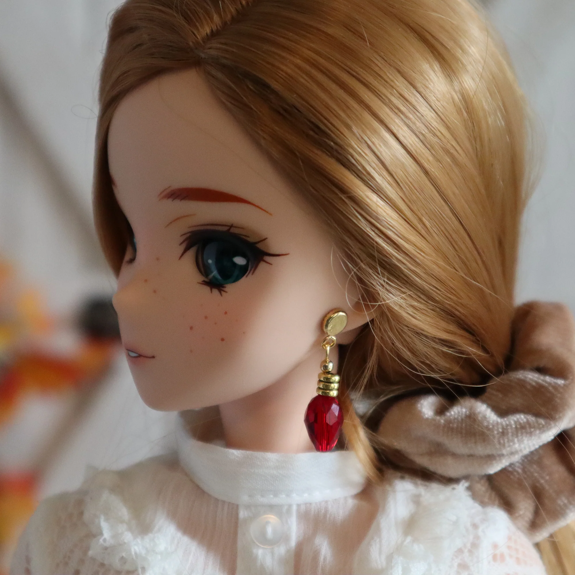 Holiday Lights (4 Color Choices) No-Hole Earrings for BJD - Image 5