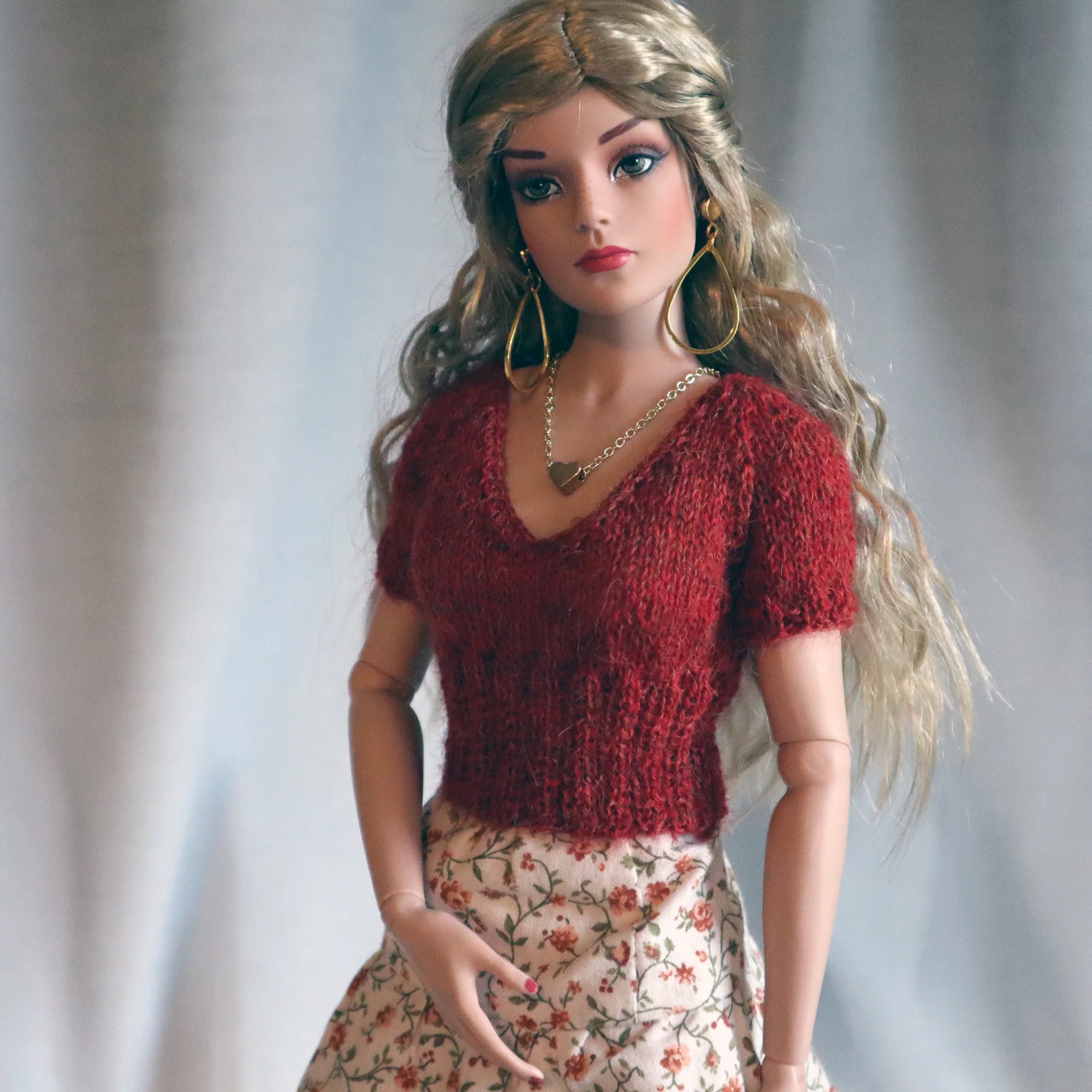 V Neck Pullover for 16-18 in. Fashion Doll - Grace - Digital Knitting Pattern - Image 3